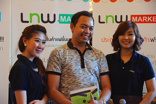 lnwshop madewithlove selfie