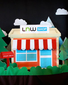 ภาพบูธแสดงผลิตภัณฑ์ต่างๆ LnwShop of the Year 2013